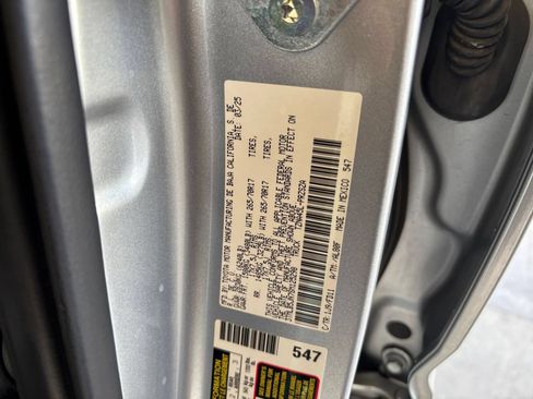 Used 2025 Toyota Tacoma SR AWD/4WD image 29