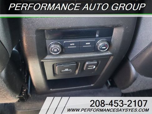 Used 2021 Chevrolet Traverse RS image 16