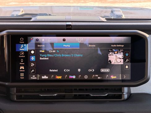 Used 2025 Jeep Gladiator Sport image 20