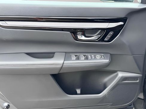 Used 2025 Honda CR-V EX-L image 29