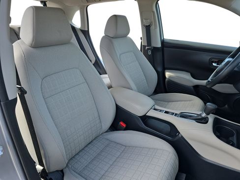 Used 2023 Honda HR-V LX image 9