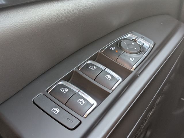 New 2027 Kia Carnival SX w/ Dark Edition Package FWD image 26
