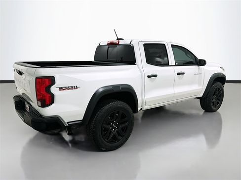 Used 2024 Chevrolet Colorado Trail Boss image 7
