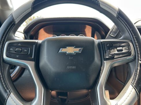 Used 2020 Chevrolet Silverado 1500 LT RWD image 21