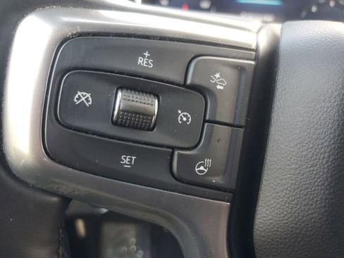 Used 2025 Chevrolet Silverado 1500 LT AWD/4WD image 25