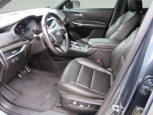 Used 2019 Cadillac XT4 Sport w/ Cold Weather Package image 13
