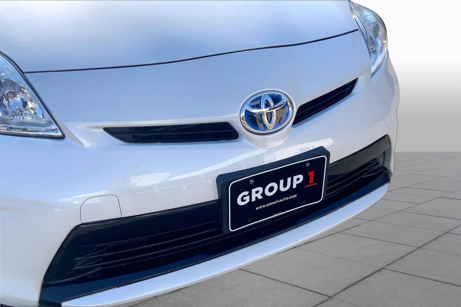 Used 2014 Toyota Prius Four w/ Solar Roof Package FWD image 29