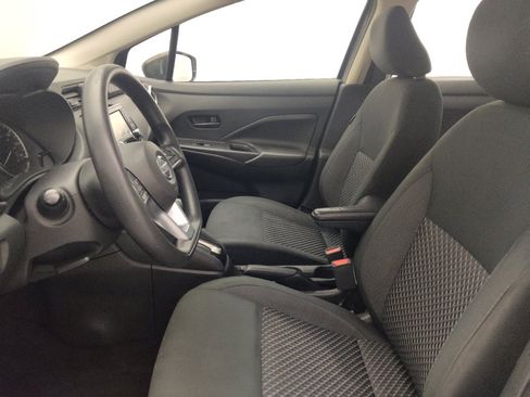 Used 2020 Nissan Versa S FWD image 17