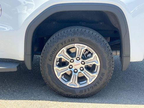 Used 2023 GMC Sierra 1500 SLT w/ SLT Convenience Package AWD/4WD image 25