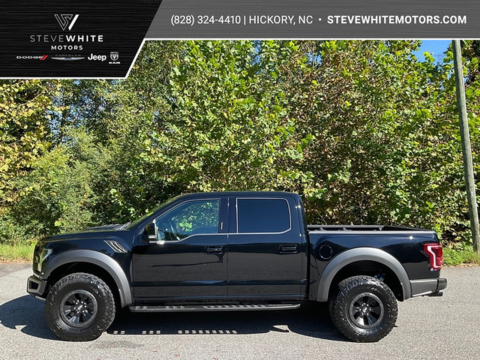 Used 2018 Ford F150 Raptor w/ Equipment Group 802A Luxury AWD/4WD image 1