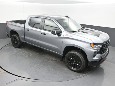 Used 2026 Chevrolet Silverado 1500 LT Trail Boss w/ LT Trail Boss Premium Package AWD/4WD image 31