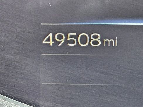 Used 2023 Toyota Prius Prime Premium FWD image 31