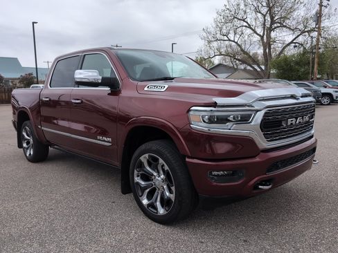 Used 2022 RAM 1500 Limited w/ Body-Colour Bumper Group AWD/4WD image 4