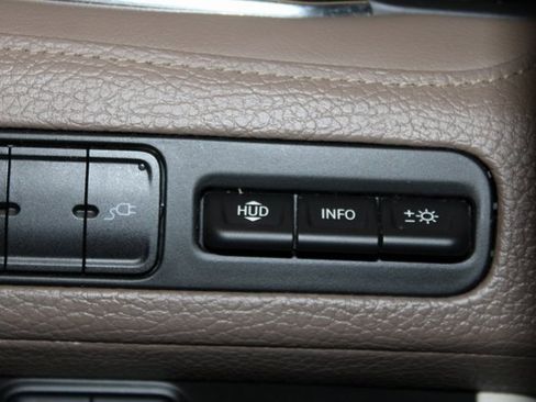 Used 2021 GMC Yukon Denali image 33