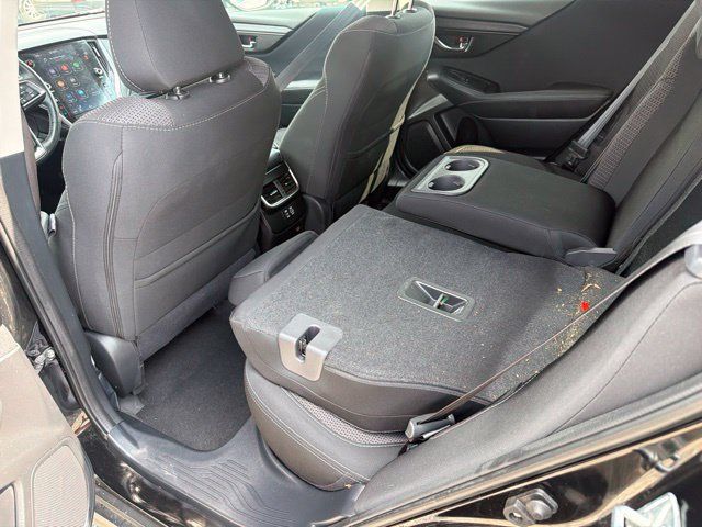 Used 2023 Subaru Outback Premium AWD/4WD image 9