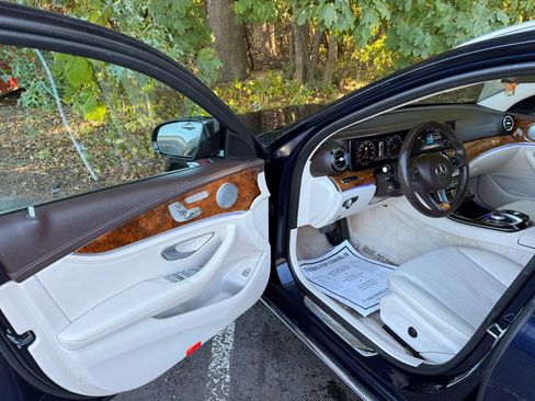 Used 2018 Mercedes-Benz E 400 4MATIC Wagon image 14