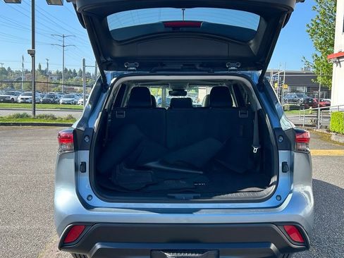 Certified 2024 Toyota Highlander XLE AWD/4WD image 28
