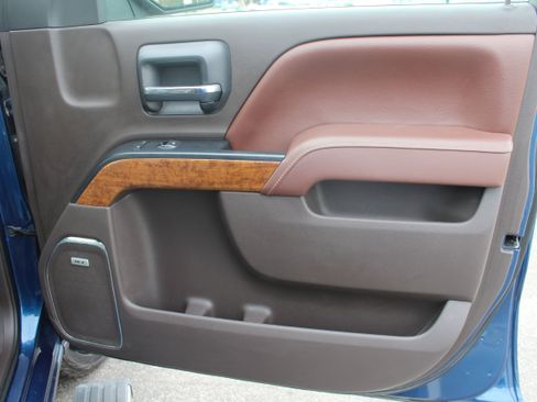 Used 2017 Chevrolet Silverado 1500 High Country w/ High Desert Package image 49