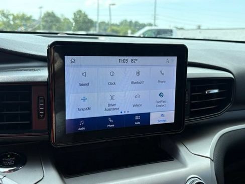 Used 2021 Ford Explorer XLT RWD image 19