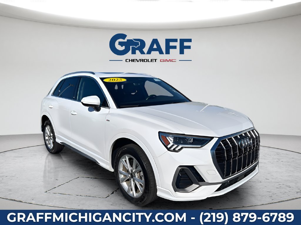Used 2025 Audi Q3 2.0T Premium AWD/4WD image 7