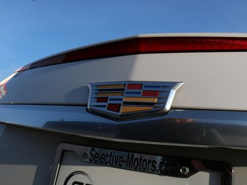 Used 2018 Cadillac CTS Luxury image 12