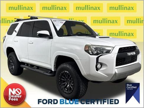 Used 2020 Toyota 4Runner TRD Off-Road image 1