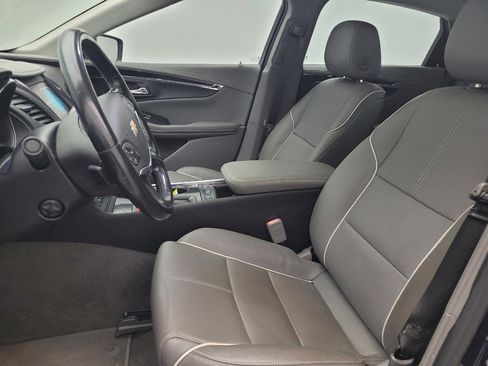 Used 2018 Chevrolet Impala Premier w/ Premier Convenience Package FWD image 17