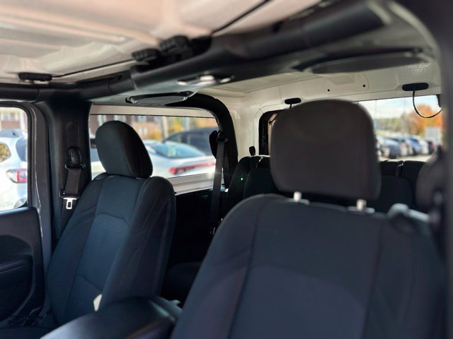 Used 2022 Jeep Wrangler Sport AWD/4WD image 12