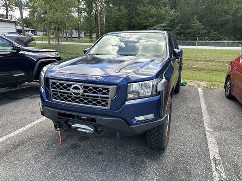 Used 2023 Nissan Frontier SV w/ SV Convenience Package AWD/4WD image 5