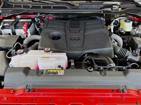 New 2026 Toyota Tundra SR5 image 8