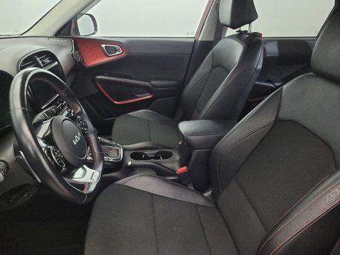 Used 2022 Kia Soul Turbo image 17