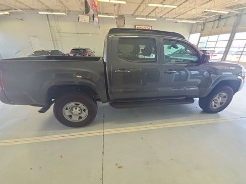 Used 2023 Toyota Tacoma SR AWD/4WD image 4