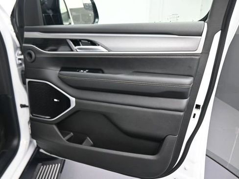 New 2026 Jeep Grand Wagoneer Limited AWD/4WD image 20