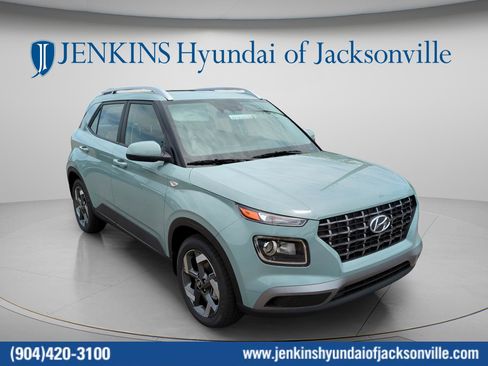 New 2025 Hyundai Venue SEL FWD image 1
