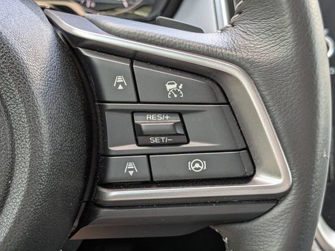 Used 2025 Subaru Outback Premium AWD/4WD image 25