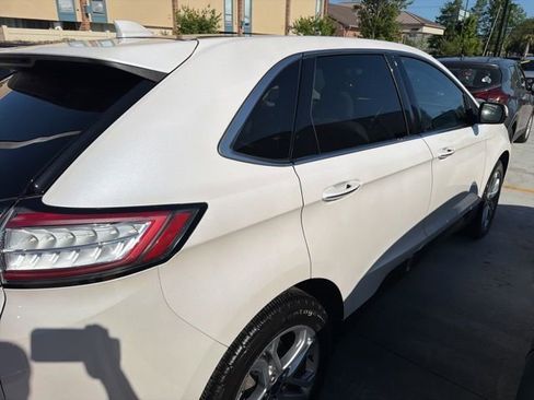 Used 2016 Ford Edge Titanium w/ Equipment Group 301A image 5