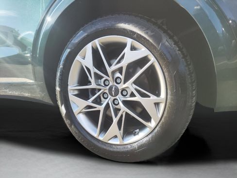 Used 2022 Genesis GV70 2.5T w/ Select Package image 17