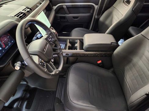 New 2026 Land Rover Defender 110 OCTA AWD/4WD image 21