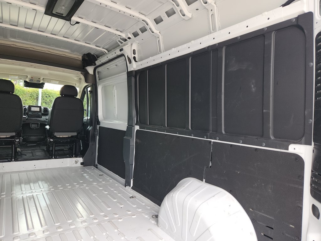Used 2026 RAM ProMaster 2500 w/ Convenience Group FWD image 16