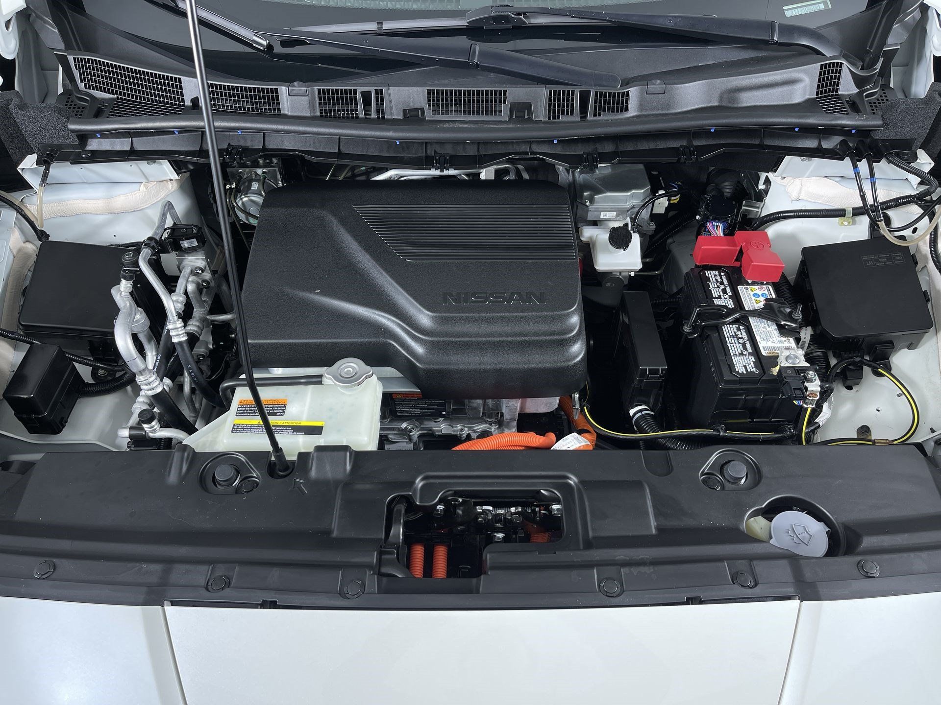Certified 2025 Nissan Leaf SV Plus FWD image 28