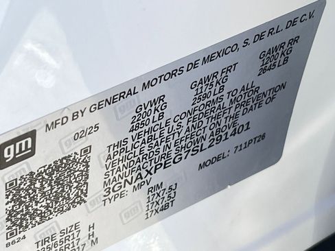 Used 2025 Chevrolet Equinox LT image 29