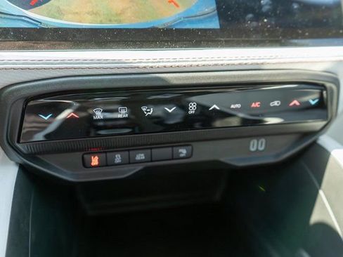 New 2026 Jeep Cherokee Limited AWD/4WD image 21