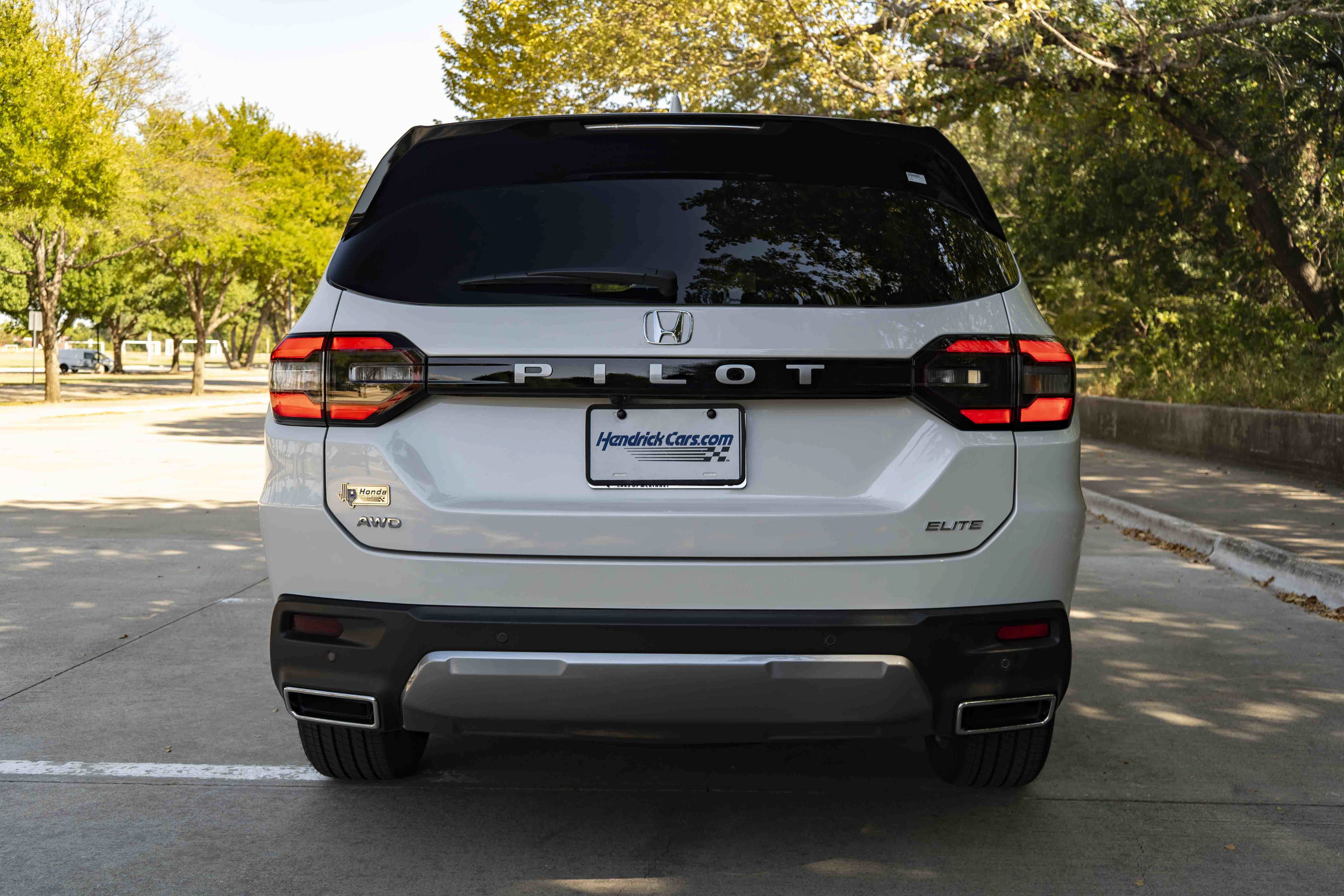 Used 2026 Honda Pilot Elite image 8