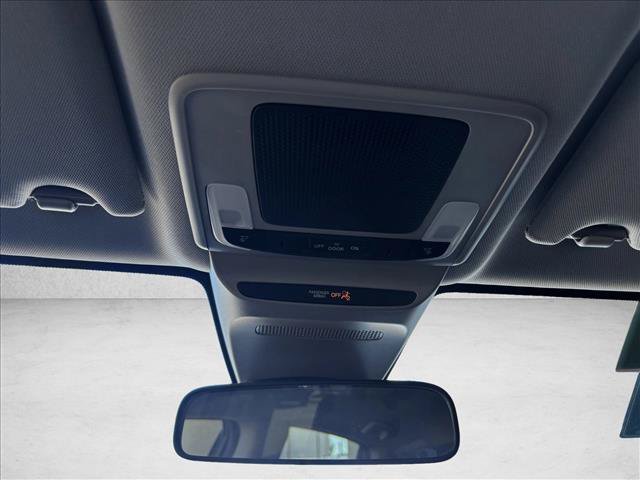 Used 2025 Honda HR-V LX image 19