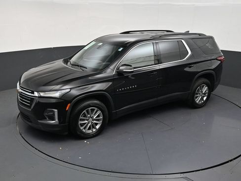 Used 2023 Chevrolet Traverse LT FWD image 13