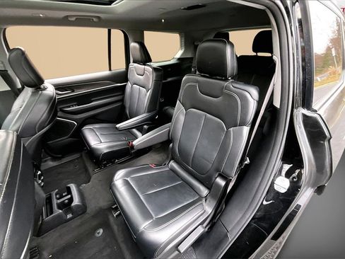 Used 2021 Jeep Grand Cherokee L Limited image 21