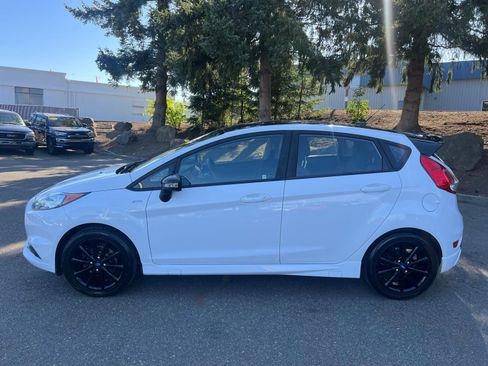 Used 2019 Ford Fiesta ST-Line w/ ST Line Cold Weather Package FWD image 2