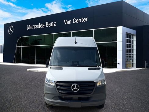 New 2025 Mercedes-Benz Sprinter 2500 image 8