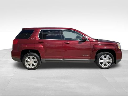 Used 2017 GMC Terrain SLE FWD image 4