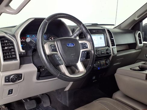 Used 2017 Ford F150 Lariat RWD image 14